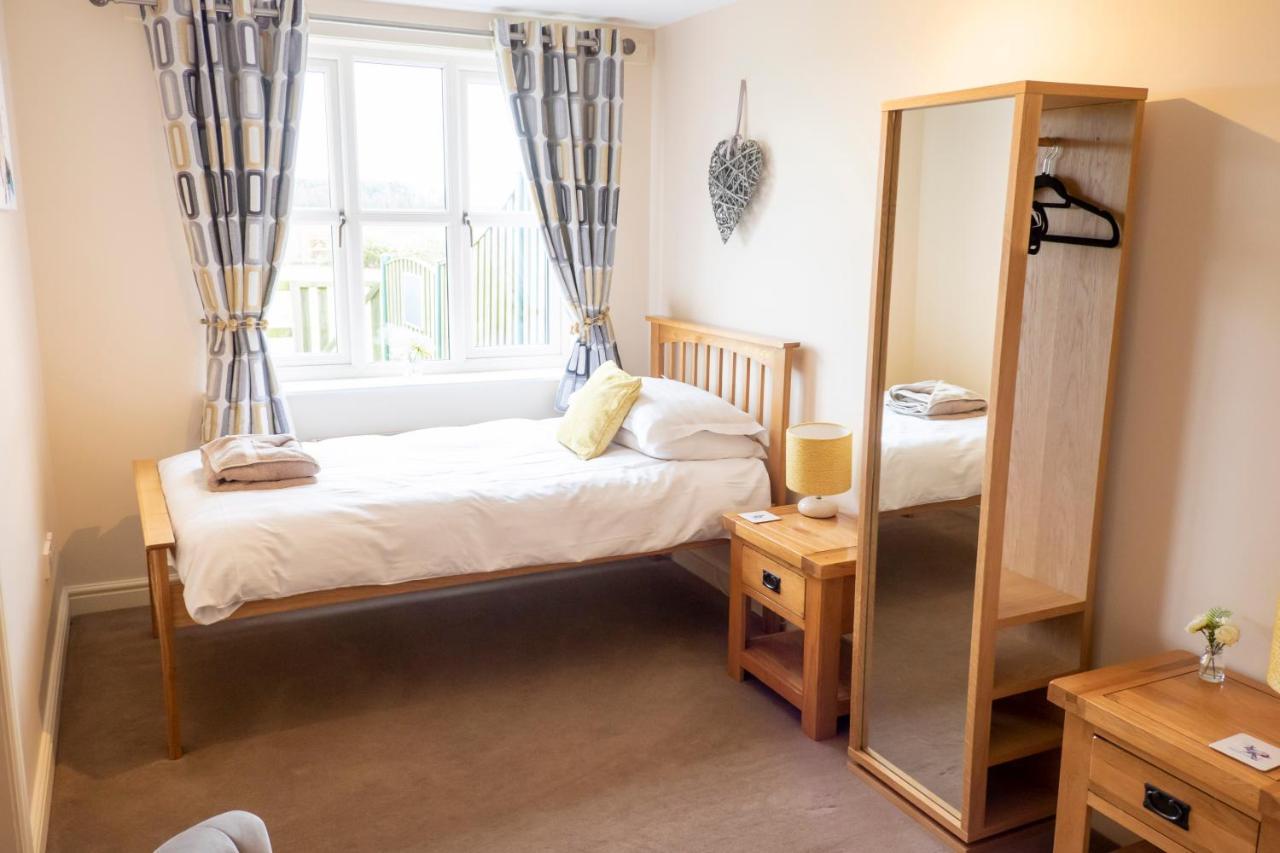 Grange Farm Cottages Wressell エクステリア 写真